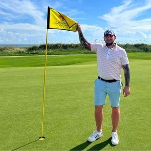 Meet your Posher, Derek